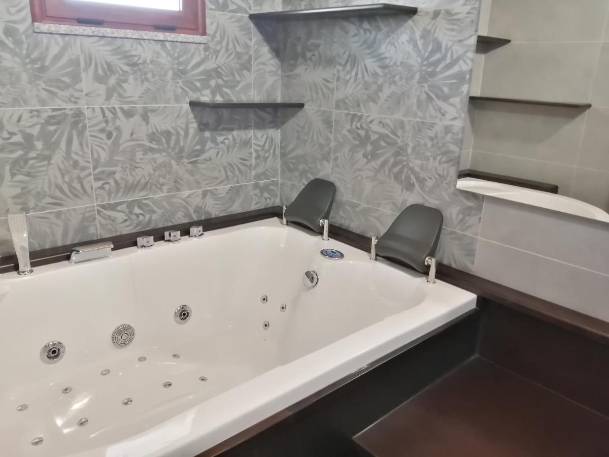 Il Frutteto Bed & Breakfast Torre delle Stelle Ngoại thất bức ảnh