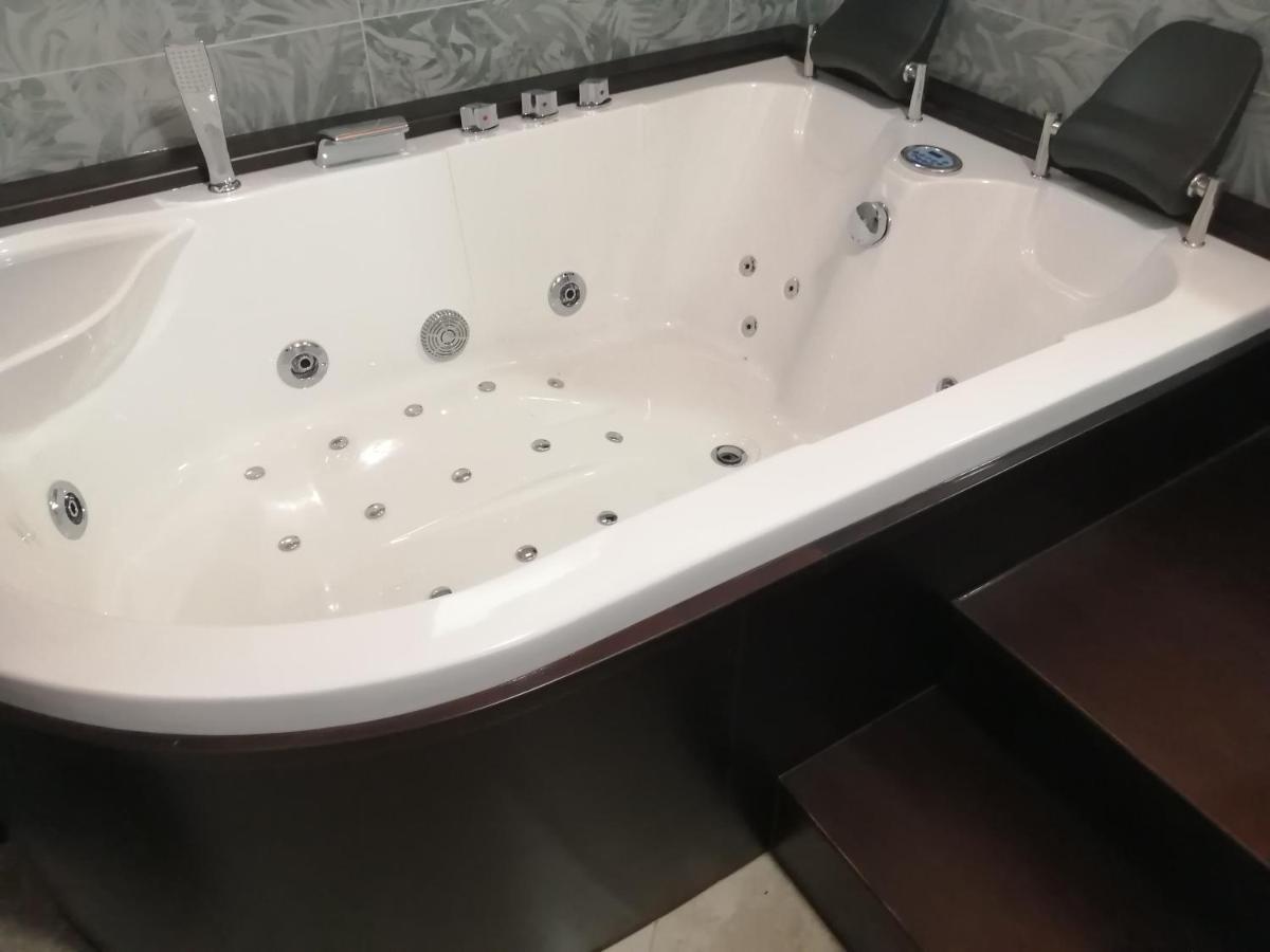Il Frutteto Bed & Breakfast Torre delle Stelle Ngoại thất bức ảnh